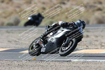 media/Oct-05-2025-CVMA (Sun) [[beeef4f201]]/Race 2-Supersport Middleweight/